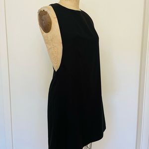 SOLD 🥳🥳🥳COOPERATIVE like new black racerback shift dress size M